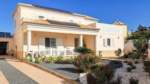 Traditional renovated villa in Loule